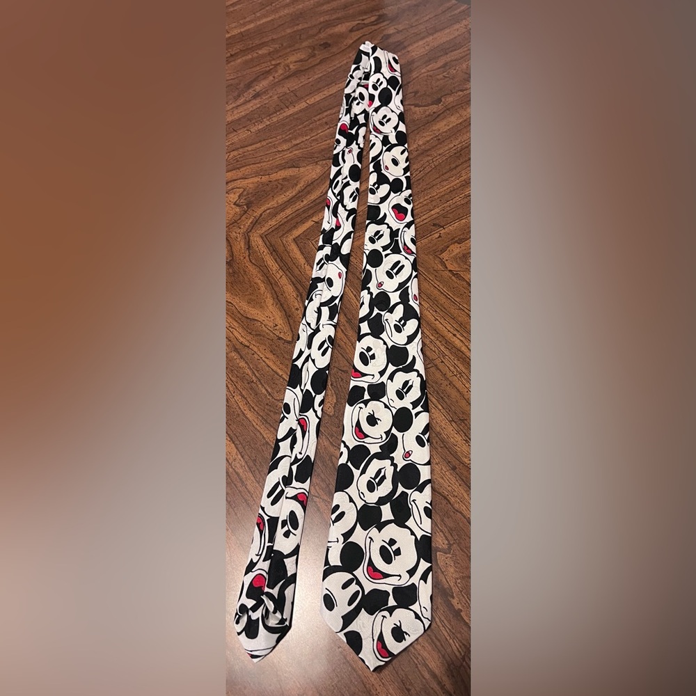 Disney Mickey Mouse Tie
